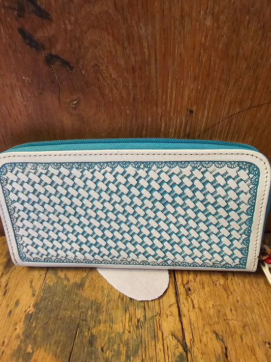 Steerhallow Canyon Wallet