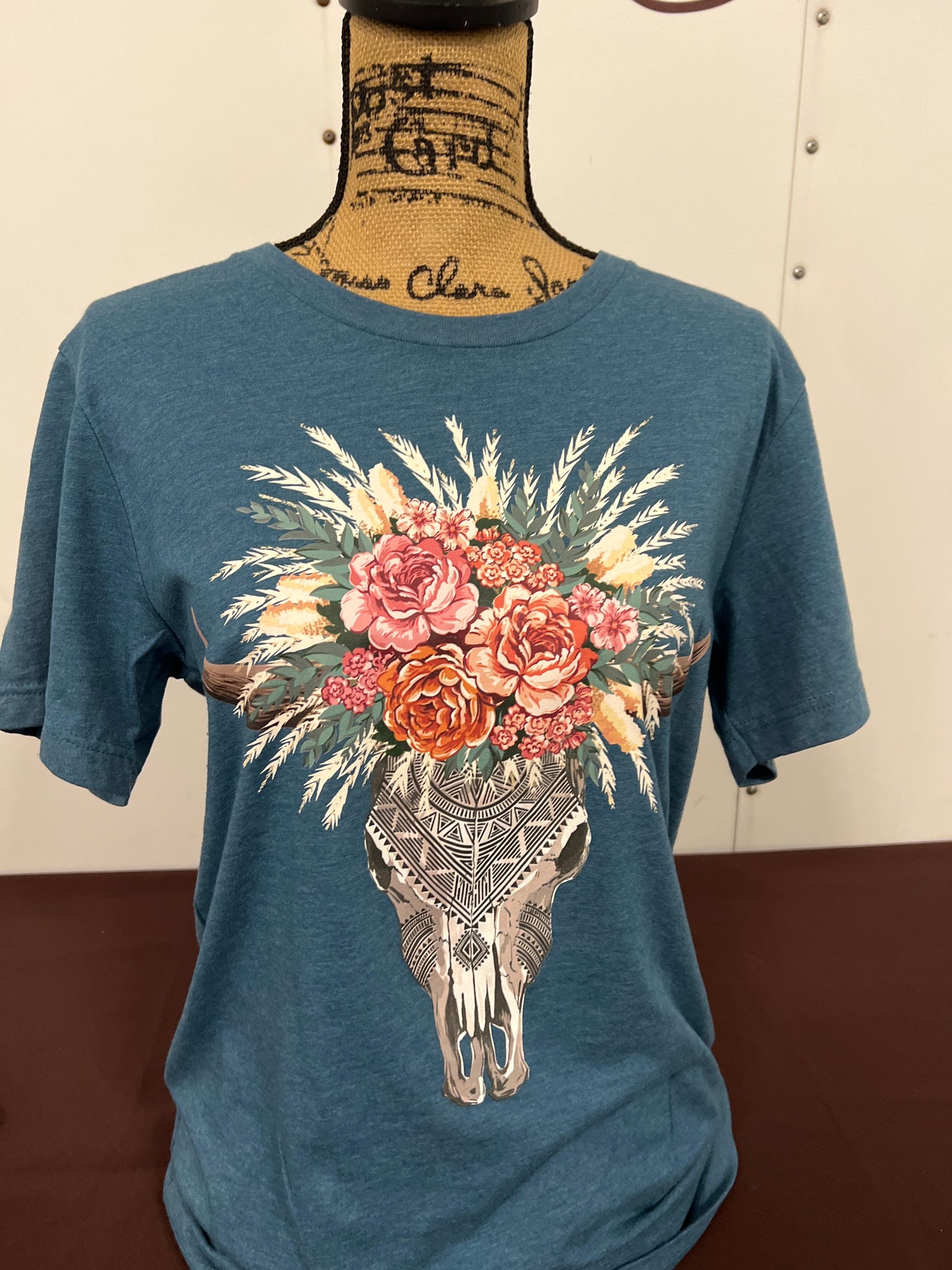Rowdy Crowd: Ladies Soulful Skull Tee